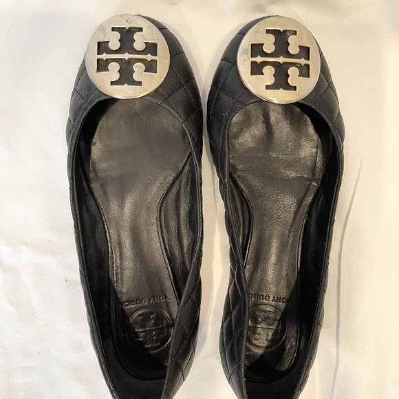 Tory Burch Shoes Tory Burch Quinn Quilted Black Flats Poshmark